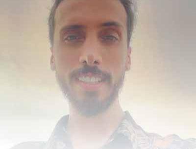 عکس خواننده روم زوم کنی
