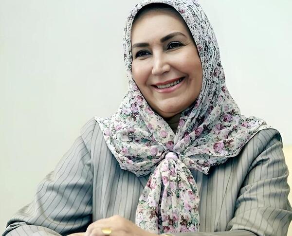 عکس مهرنوش صبر کن