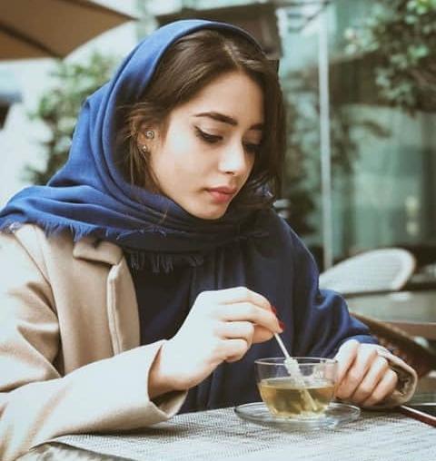 عکس طبیعی دختر برای پروفایل اینستا