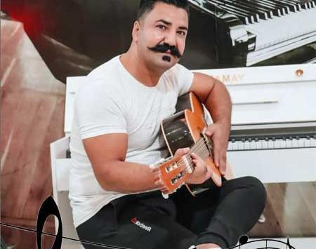 عکس خواننده نادر طالبیان