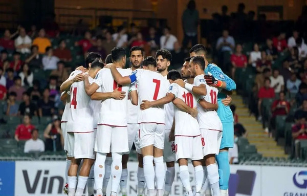 عکس فوتبال ایران و ازبکستان