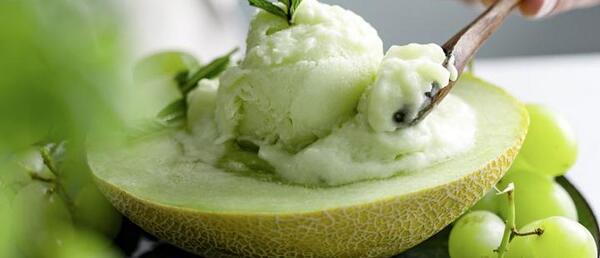 عکس طالبی بستنی