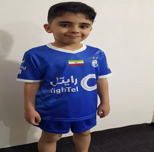 عکس لباس فوتبال استقلال