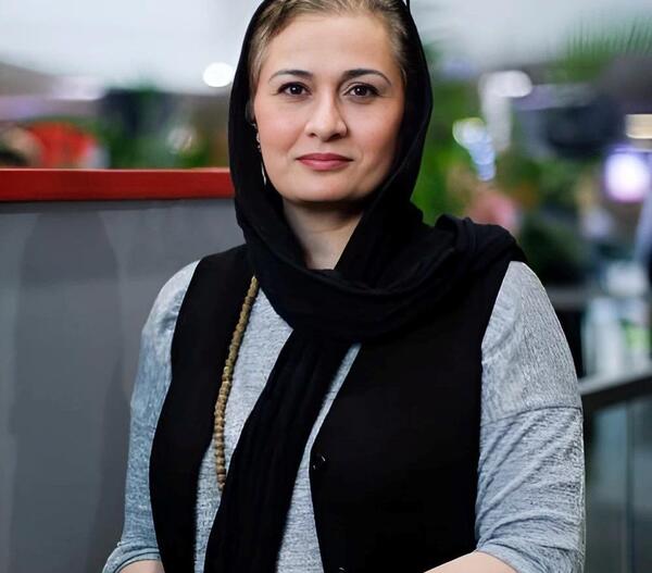عکس طاووس در فیلم گیلدخت