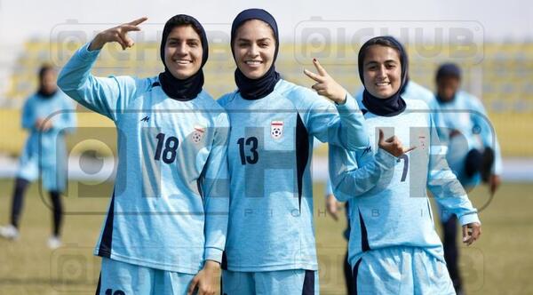 عکس تیم فوتبال بانوان ایران