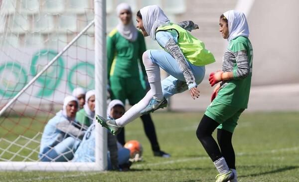 عکس تیم فوتبال بانوان
