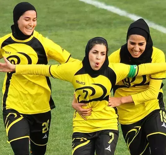 عکس لباس فوتبال بانوان