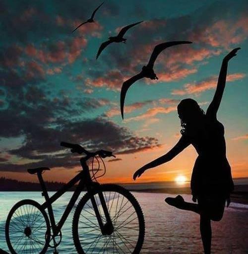 عکس از غروب افتاب دخترانه