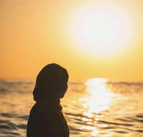 عکس از غروب افتاب دخترانه