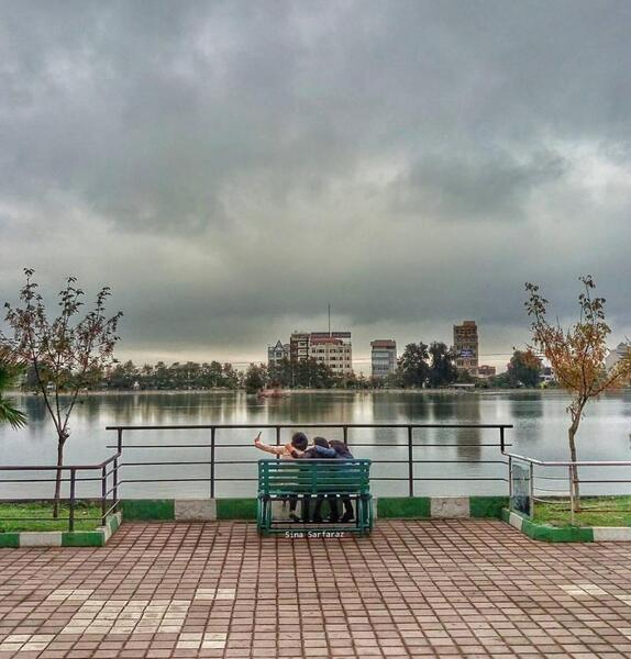 عکس قدیمی از استخر لاهیجان