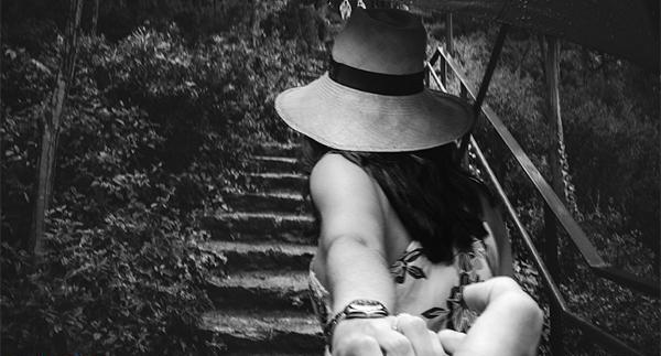 عکس عاشقانه سیاه و سفید برای پروفایل
