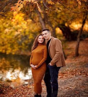 عکس عاشقانه زن و شوهر بارداری