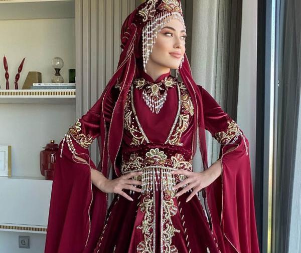 عکس عروس با لباس محلی قشقایی