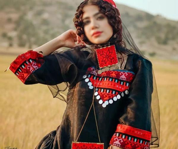 عکس عروس و داماد با لباس محلی