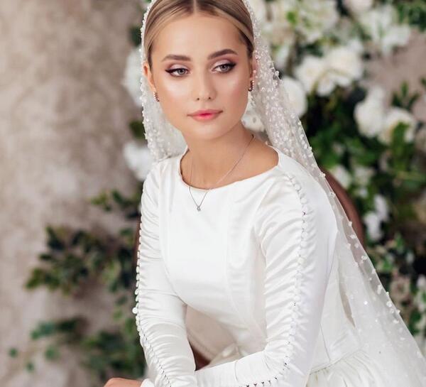 عکس عروس با لباس پوشیده