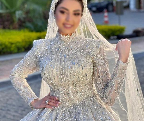 عکس عروس با لباس پوشیده