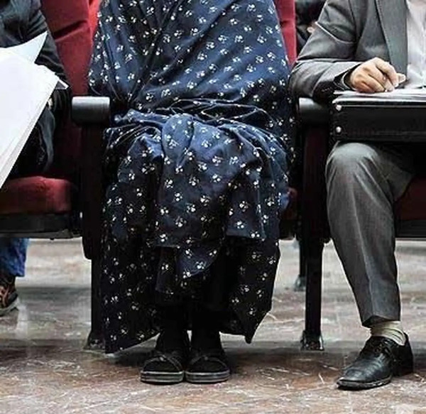 عکس دختر چاقوکش