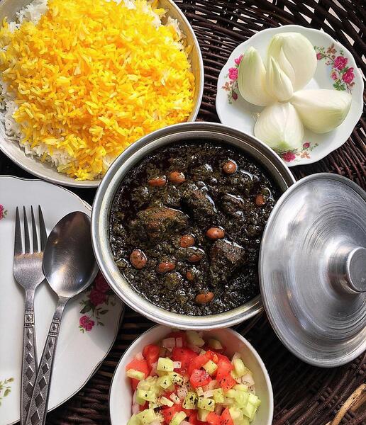 عکس قورمه سبزی با لوبیا قرمز