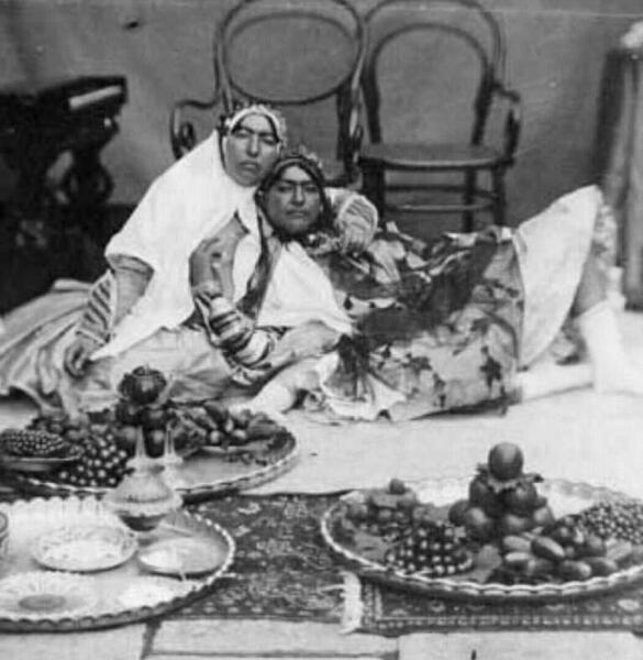 عکس قدیمی شب یلدا