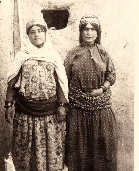عکس قدیمی زنان کورد