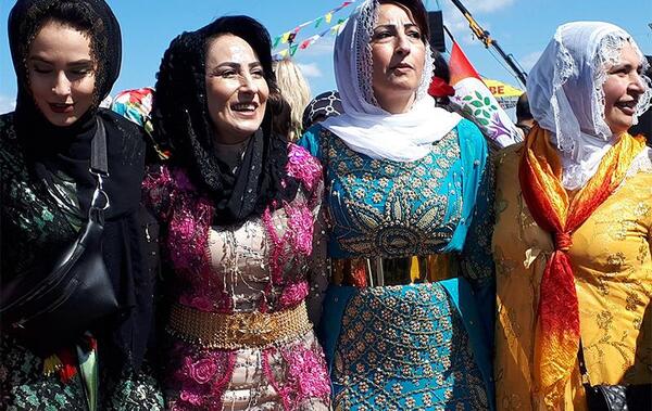 عکس قدیمی زنان کورد
