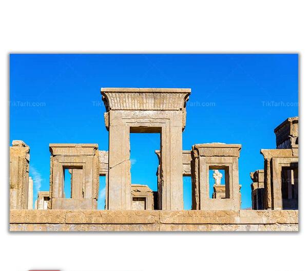 عکس قدیمی داریوش روی موتور