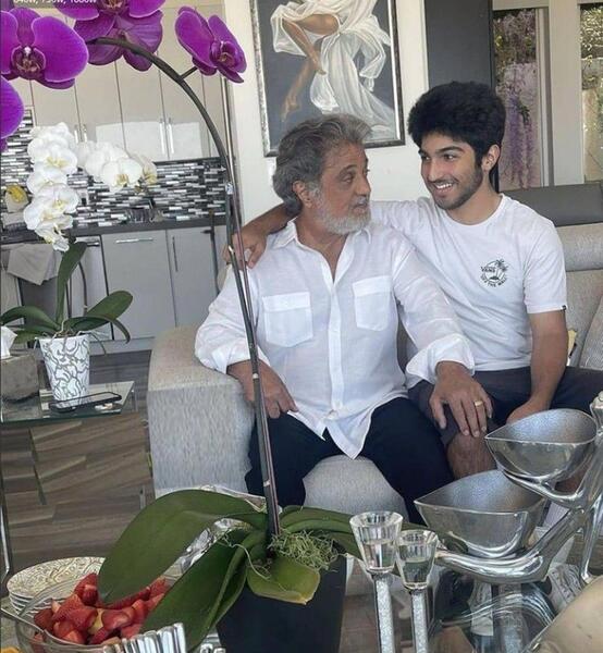عکس قدیمی داریوش خواننده