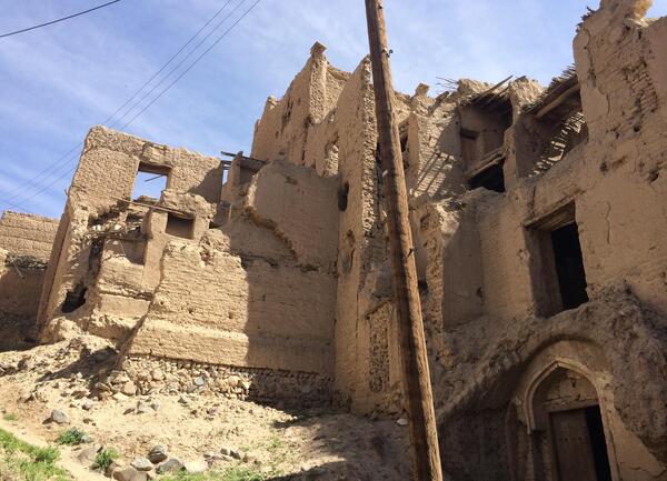 عکس خانه قدیمی خرابه