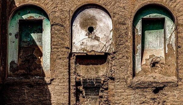 عکس خانه قدیمی خرابه