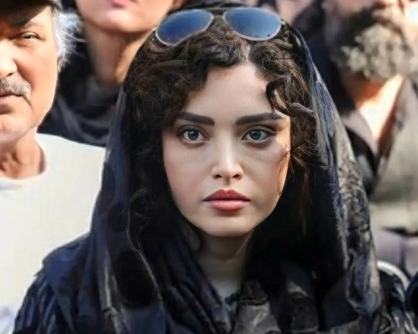 عکس قدیمی از بهنوش طباطبایی