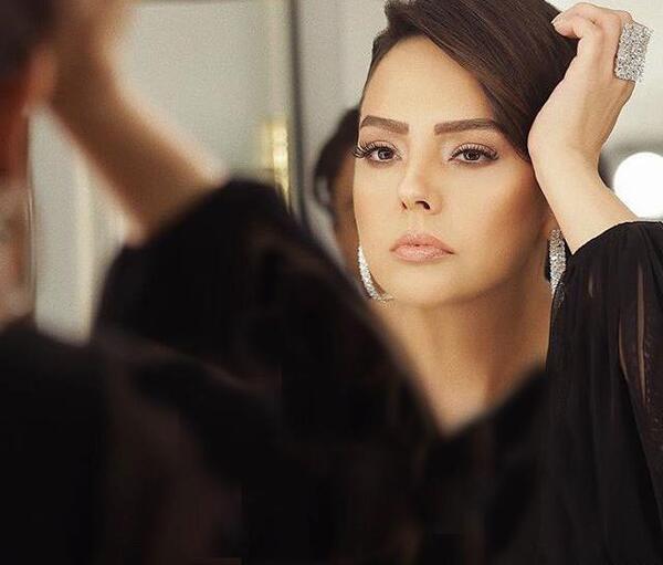 عکس های قدیمی ابرو گوندش