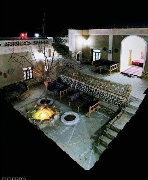 عکس قدیمی خانه پدری
