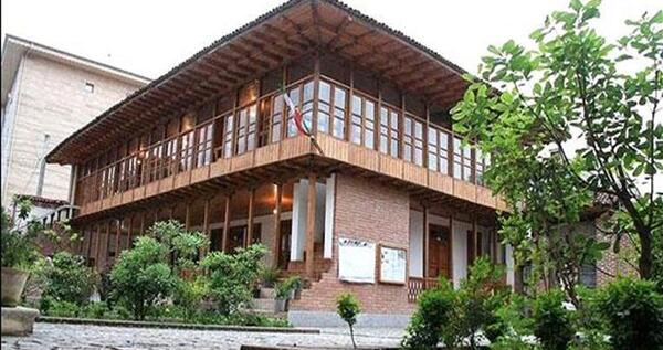 عکس قدیمی خانه میرزا کوچک خان