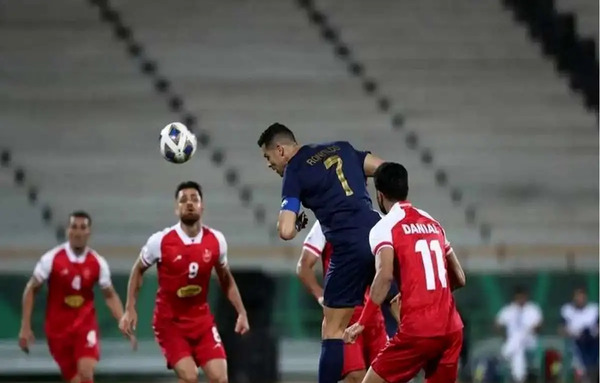 عکس فوتبال پرسپولیس و النصر