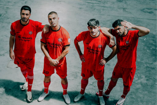عکس فوتبال پرسپولیس و تراکتور
