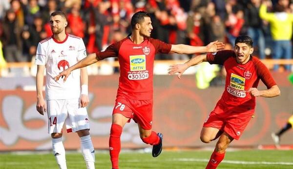 عکس فوتبال پرسپولیس و تراکتور