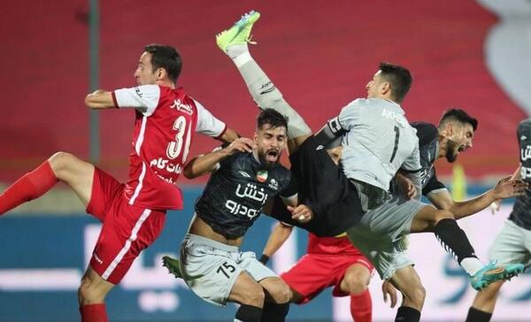 عکس فوتبال پرسپولیس و تراکتور