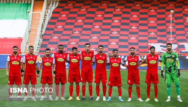 عکس فوتبال پرسپولیس و تراکتور