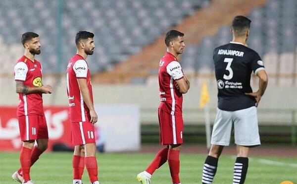 عکس فوتبال پرسپولیس و تراکتور