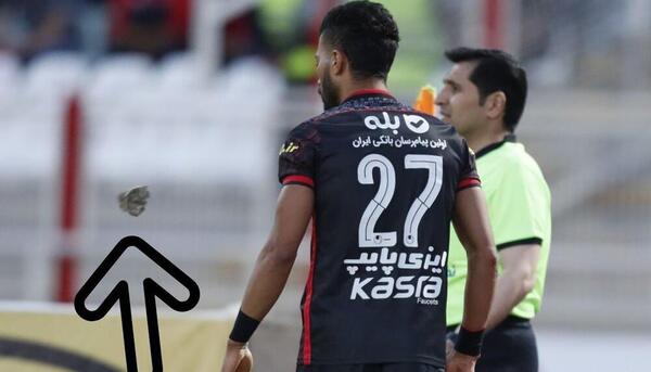 عکس فوتبال پرسپولیس و تراکتور