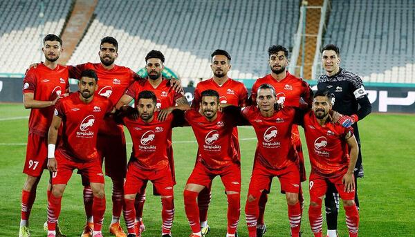 عکس فوتبال پرسپولیس و تراکتور