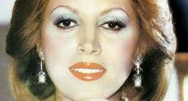 عکس قبر مهستی و هایده
