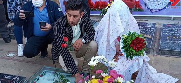 عکس از قبر حاج قاسم سلیمانی