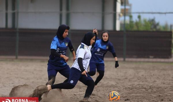عکس فوتبال ساحلی زنان
