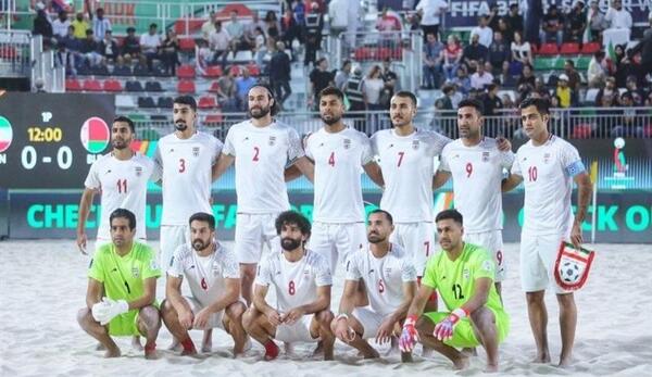عکس فوتبال ساحلی زنان عراق