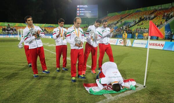 عکس قهرمانی فوتبال ایران