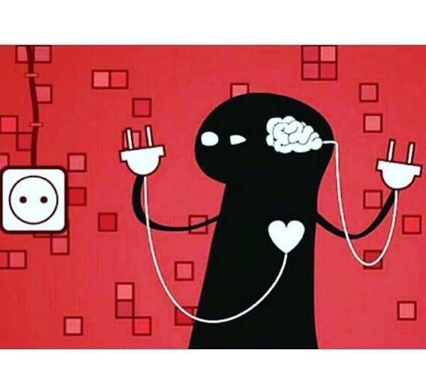 عکس جنگ بین قلب و مغز