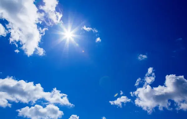 عکس قلب در آسمان شب