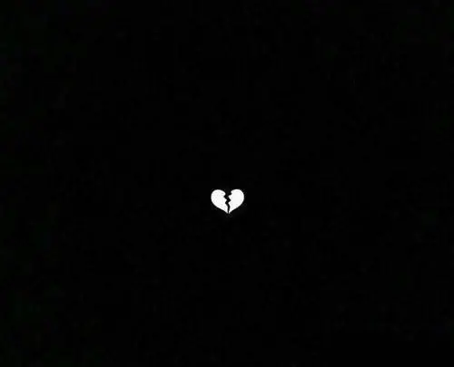 عکس قلب در صفحه مشکی