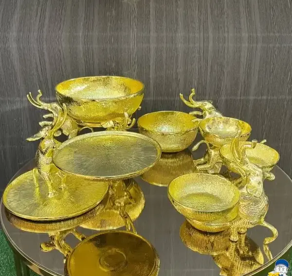 عکس فیل طلایی